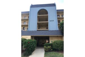 2820 Tennis Club Drive 211, West Palm Beach