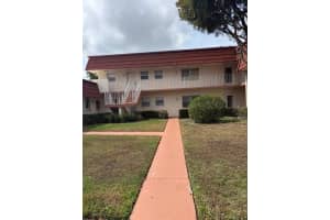 12006 Poinciana Boulevard 203, Royal Palm Beach