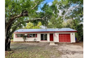1104 SE 8th Drive, Okeechobee, FL 34974 Sold 04/29/25
