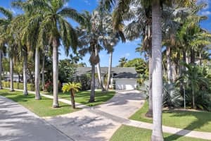 300 N Country Club Boulevard, Boca Raton, FL 33487 Sold 03/26/25