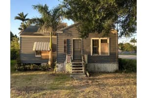 201 SW Avenue D, Belle Glade, FL 33430 Sold 06/06/25