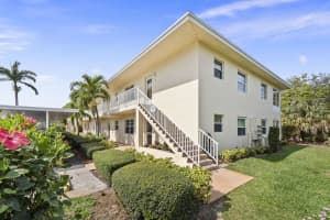 2950 Se Ocean Boulevard 117-8, Stuart