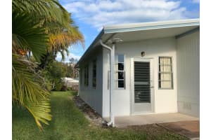 8351 SE Skylark Avenue, Hobe Sound, FL 33455 Sold 04/17/25