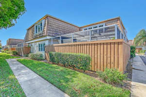 11677 Ficus Street A, Palm Beach Gardens, FL 33410 Sold 08/15/25