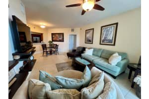 975 NW Flagler Avenue 301, Stuart, FL 34994 - MLS#R11066349