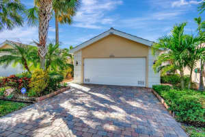 8290 Saint Johns Court, Wellington, FL 33414 Sold 05/27/25