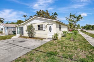 601 SW 10th Street, Delray Beach, FL 33444 Sold 07/18/25