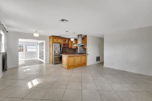 601 SW 10th Street, Delray Beach, FL 33444 Sold 07/18/25