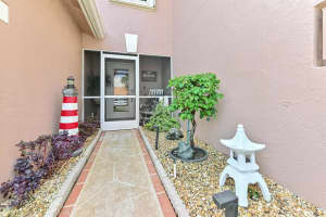 5280 Pine Meadows Road, Lake Worth, FL 33463 Sold 04/15/25