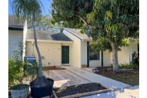 280 Palmetto Court, Jupiter, FL 33458 Sold 04/16/25