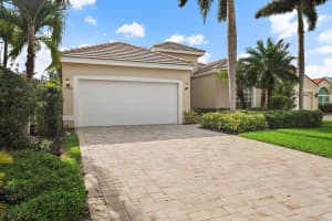 3190 SE Carrick Green Court, Port Saint Lucie, FL 34952 Sold 12/04/25