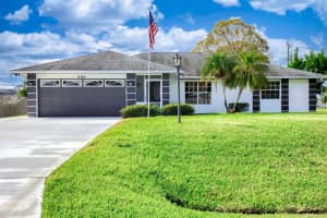 896 SW Nichols Terrace, Port Saint Lucie, FL 34953 Sold 04/28/25