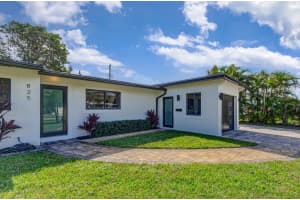 825 Cinnamon Road, North Palm Beach, FL 33408 Sold 04/28/25