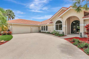 8584 Wendy Lane E, West Palm Beach, FL 33411 - MLS#R11066606