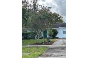 992 Mohican Boulevard, Jupiter, FL 33458 Sold 05/19/25