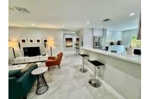 2724 NE 1st Avenue, Wilton Manors, FL 33334 Sold 08/05/25