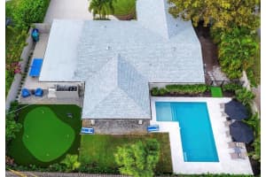 702 SW 27th Terrace, Boynton Beach, FL 33435 Sold 04/30/25