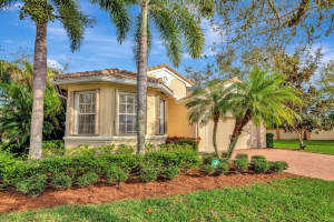 1476 SE Legacy Cove Circle, Stuart, FL 34997 Sold 06/24/25