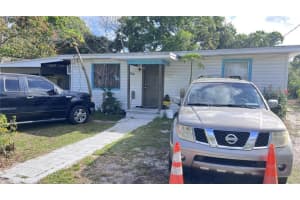 704 S 17th Street, Fort Pierce