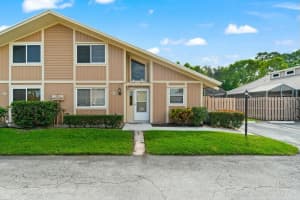 262 Maplecrest Circle, Jupiter, FL 33458 Sold 08/15/25