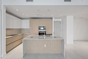 3100 Ocean Drive N H1502, Singer Island, FL 33404 Sold 08/29/25