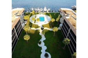 2424 N Federal Highway 106, Boynton Beach