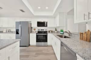 11 Willowbrook 207 Lane 207, Delray Beach, FL 33446 Sold 09/29/25