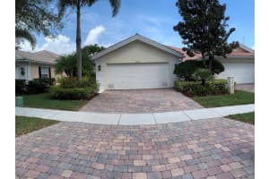 8219 Saint Johns Court, Wellington, FL 33414 Sold 05/02/25