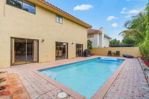 733 NW 40th Terrace, Deerfield Beach, FL 33442 Sold 04/15/25