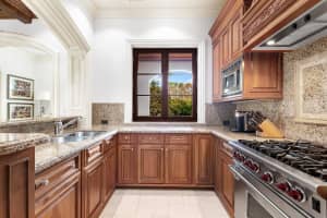 306 Villa Drive, Jupiter, FL 33477 Sold 04/29/25