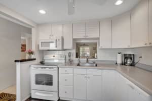 2152 NE 1st Way 101, Boynton Beach, FL 33435 Sold 04/16/25