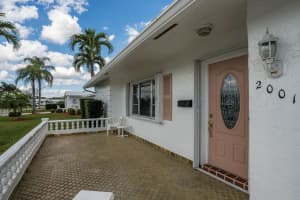 2001 SW Roma Way SW, Boynton Beach, FL 33426 Sold 04/19/25
