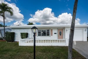 2001 SW Roma Way SW, Boynton Beach, FL 33426 Sold 04/19/25
