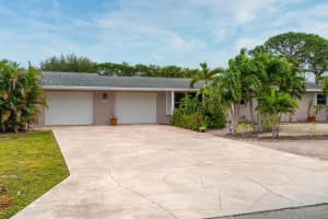 18989 Se Hillcrest Drive, Jupiter