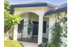 2800 Twin Oaks Way, Wellington, FL 33414 - MLS#R11067168