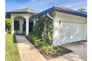 2800 Twin Oaks Way, Wellington, FL 33414 - MLS#R11067168