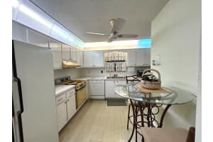 182 Cape Cod Circle, Lake Worth, FL 33467 Sold 04/18/25