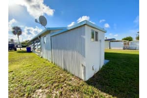 8435 SE Wren Avenue, Hobe Sound, FL 33455 Sold 04/28/25