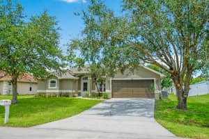 477 SW Balfour Avenue, Port Saint Lucie, FL 34952 Sold 04/04/25
