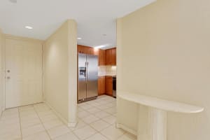 528 Oak Harbour Drive 528, Juno Beach, FL 33408 Sold 05/15/25