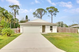 8104 Santa Clara Boulevard, Fort Pierce, FL 34951 Sold 05/08/25