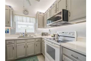 57 Woodland Drive 201, Vero Beach