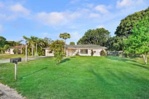 2652 Iroquois Avenue, Fort Pierce, FL 34946 - MLS#R11067584