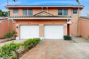 9060 NW 38th Place, Sunrise, FL 33351 - MLS#R11067588