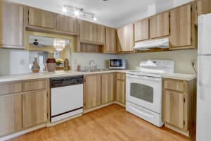 371 Bennington Lane, Lake Worth, FL 33467 Sold 07/30/25