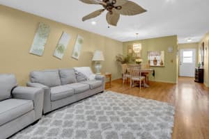 371 Bennington Lane, Lake Worth, FL 33467 Sold 07/30/25
