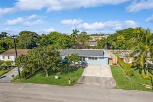 2721 NE 8th Avenue, Pompano Beach, FL 33064 Sold 06/18/25