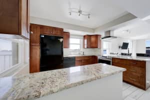 896 N Federal Highway 532, Lantana, FL 33462 Sold 04/23/25