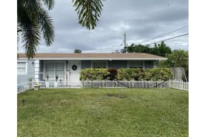 5611 Souchak Drive, West Palm Beach, FL 33413 Sold 04/30/25