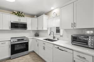 460 Franconia Circle A, Lake Worth, FL 33467 - MLS#R11067738